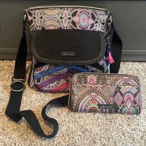 Sakroots Artist Circle Crossbody Bag and Zip Around Wallet